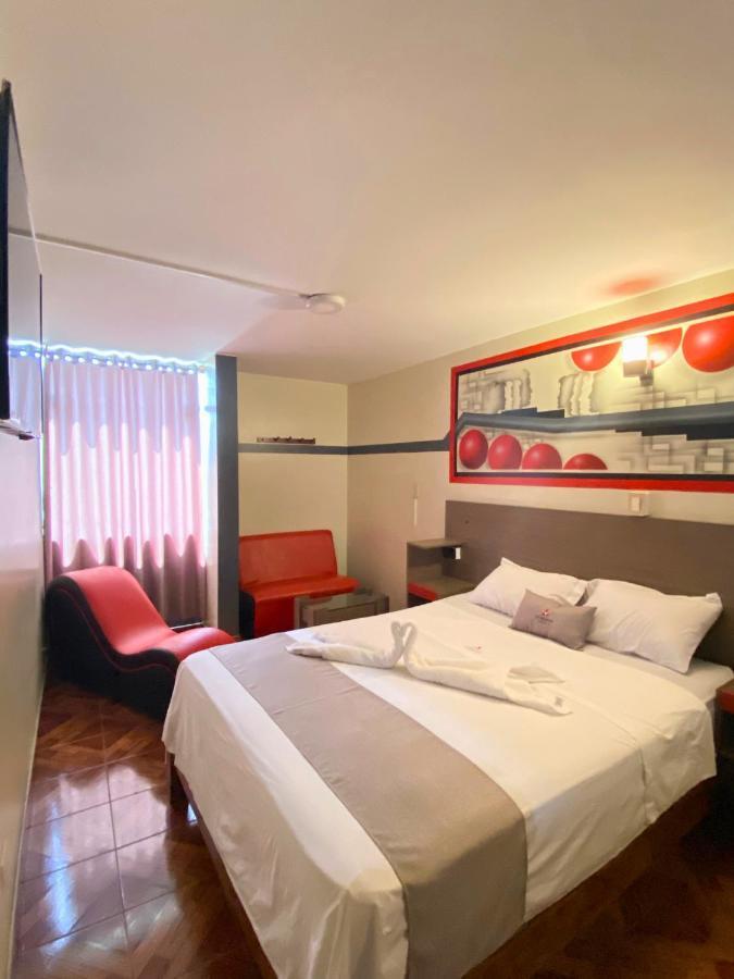 Las Bermudas - Hostal Callao Esterno foto
